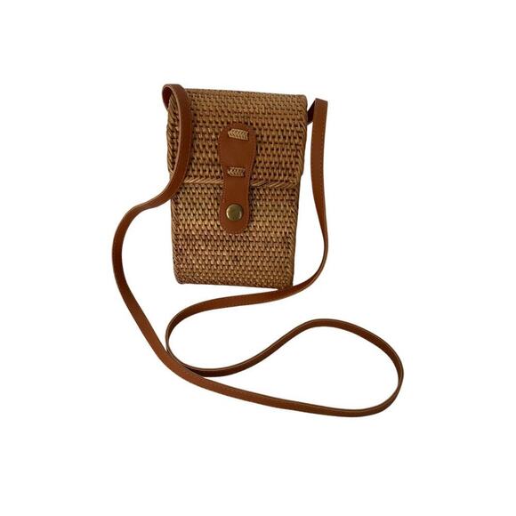 Rattan cross body brown bag with snap front. Size S - Picture 1 of 10